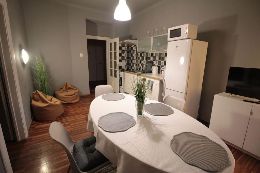 2 Bedrooms Close Vysehrad - Congress Centrum Praga Exterior foto